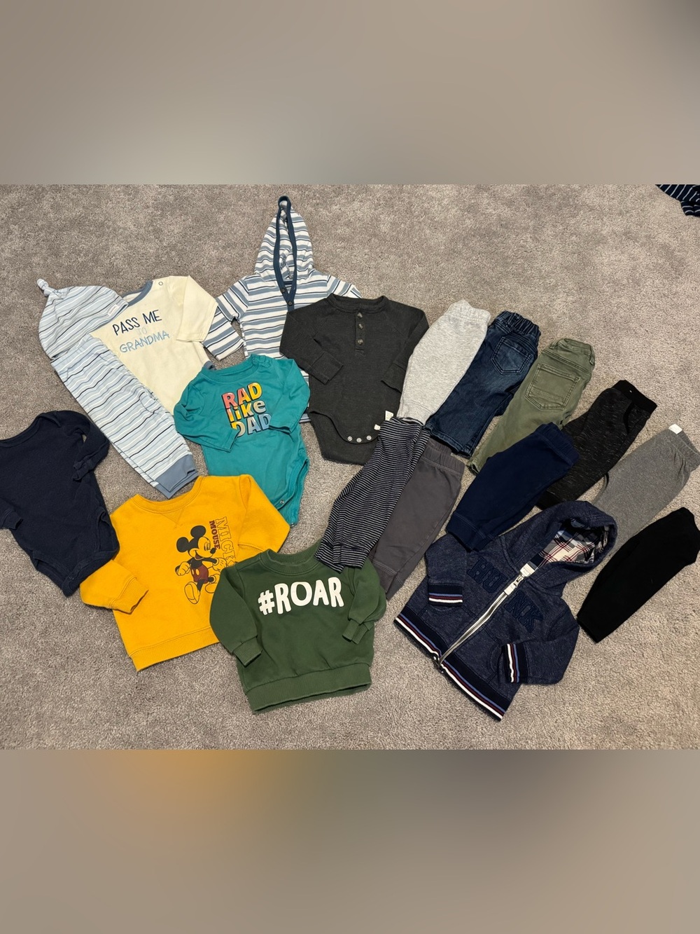 Baby boy clothing bundle size 6-9 months